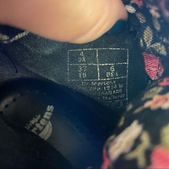 Dr. Martens Triumph Floral Fold Over Boots - Picture 6 of 6